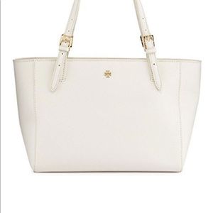 Tory Burch Bags - Brand new Tory Burch Emerson buckle tote Tory Burch Bags - Brand new Tory Burch Emerson buckle tote